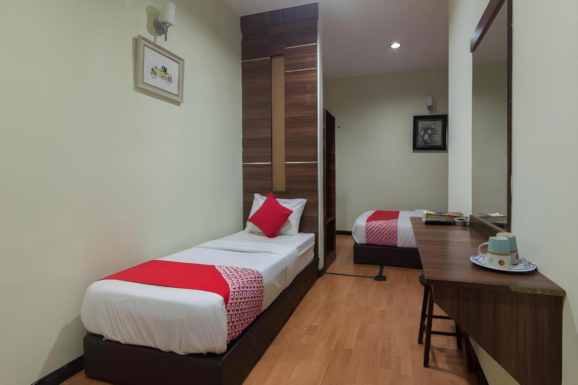 Capital O 812 Hotel Smc Seksyen 13 Shah Alam Dış mekan fotoğraf