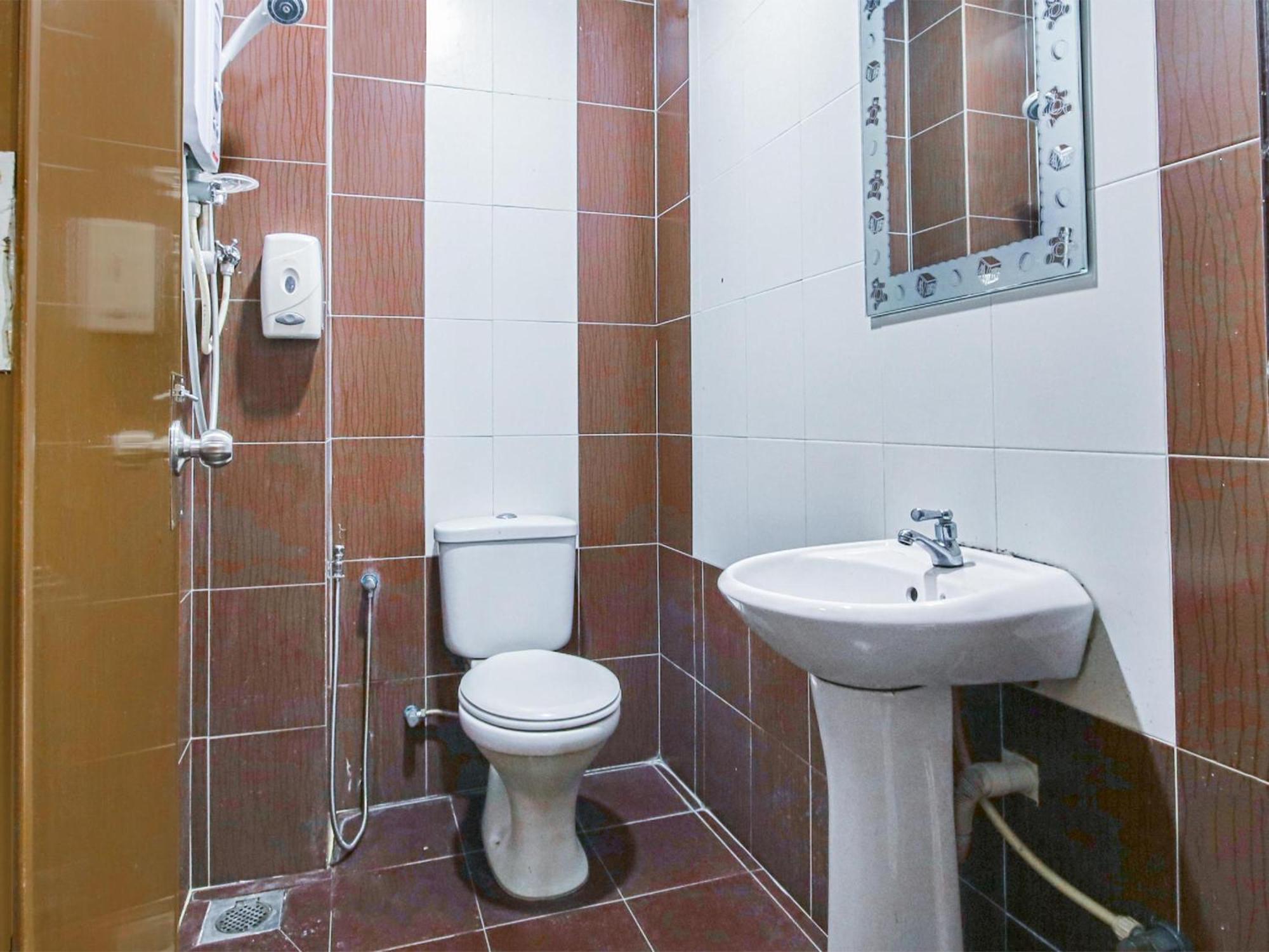 Capital O 812 Hotel Smc Seksyen 13 Shah Alam Dış mekan fotoğraf