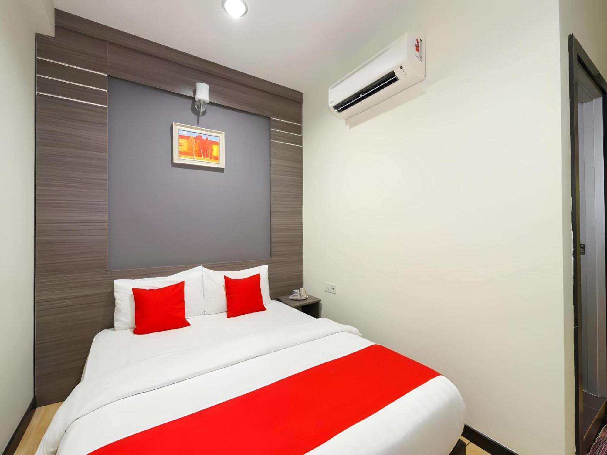 Capital O 812 Hotel Smc Seksyen 13 Shah Alam Dış mekan fotoğraf