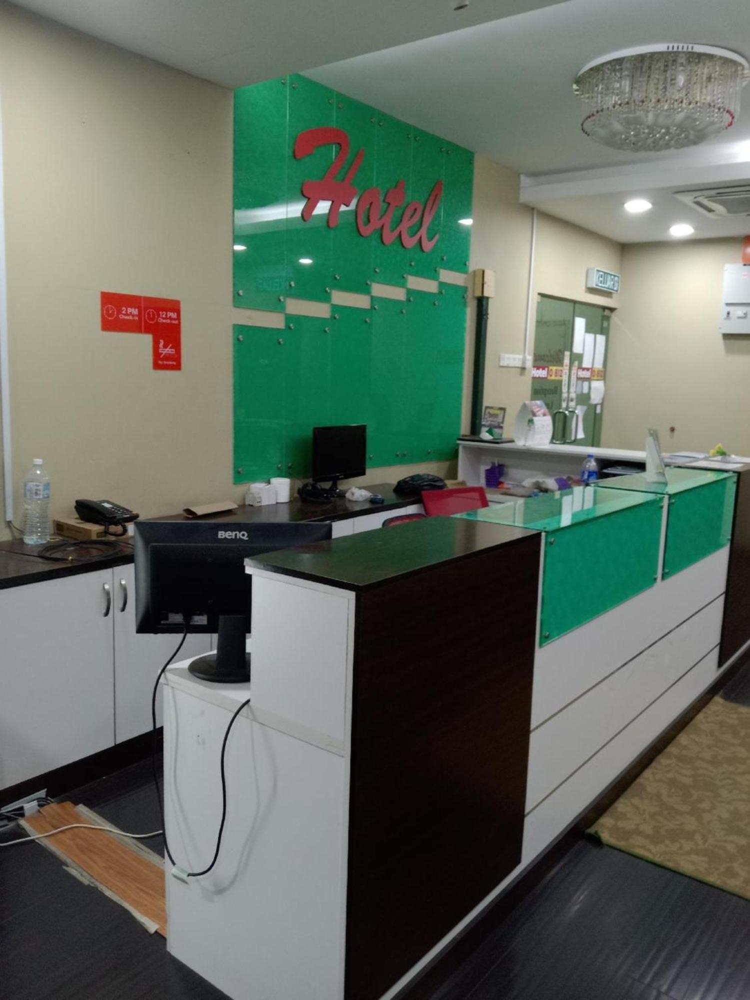 Capital O 812 Hotel Smc Seksyen 13 Shah Alam Dış mekan fotoğraf